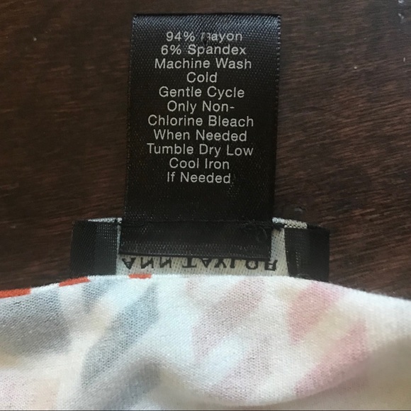 *SOLD* Ann Taylor Geometric Stretchy Dress - Picture 7 of 7